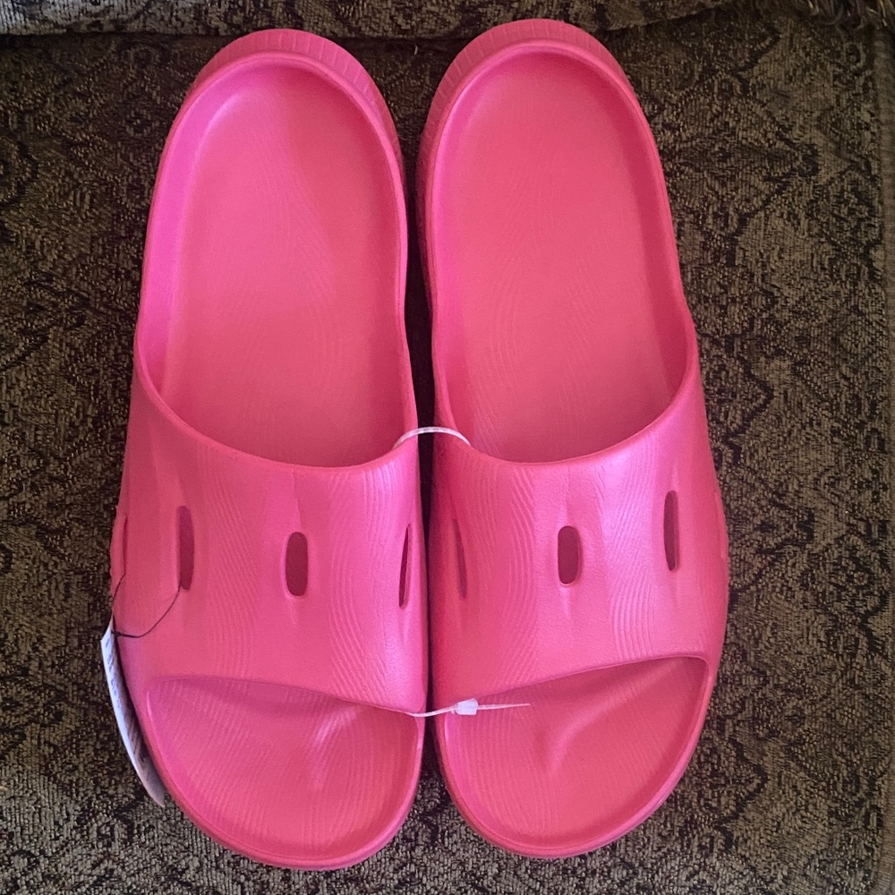 Hoka Raspberry Recovery Slides - Men’s size 14 & Woman’s size 16
